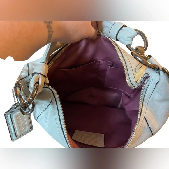 COACH Vintage Leather Shoulder Bag Pearl White Cream - Picture 13 of 16